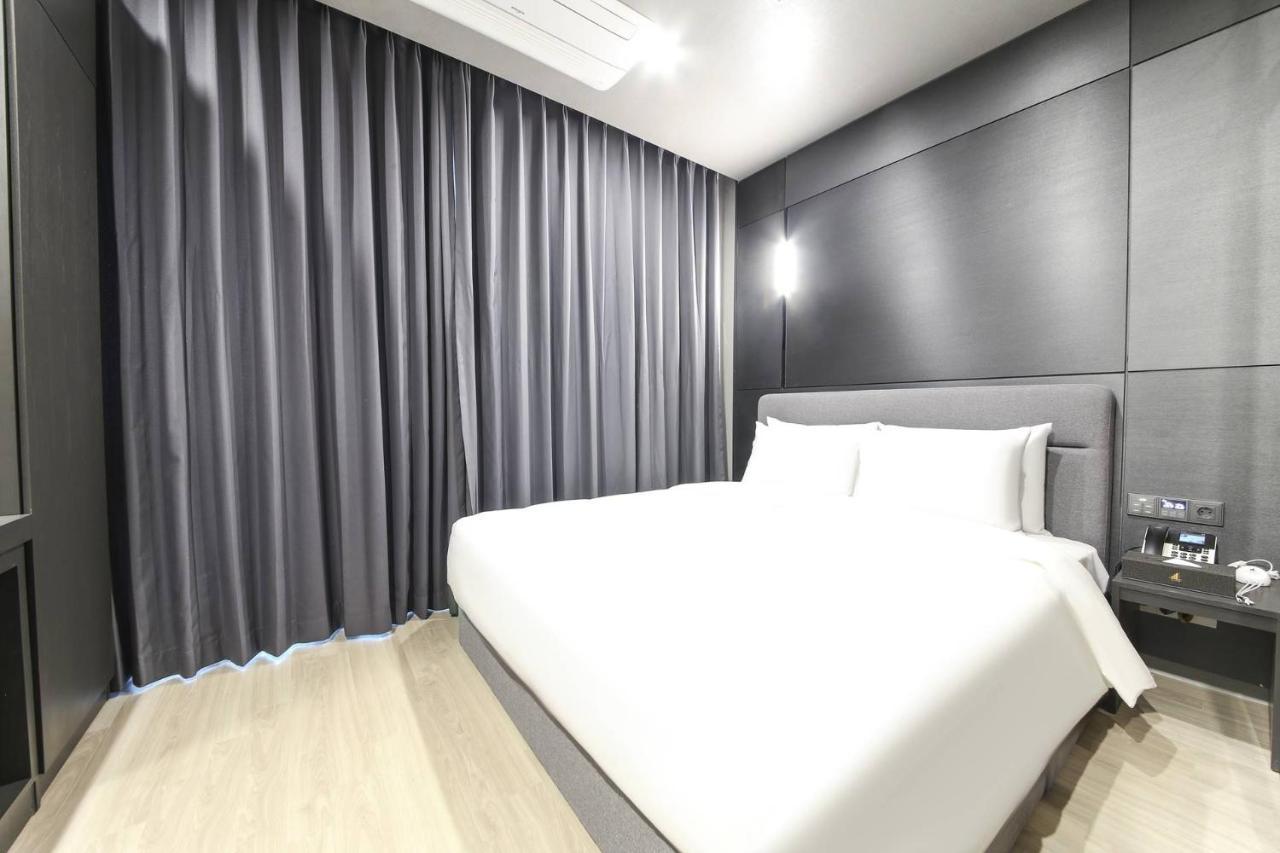 City Hotel The Busan Metro Esterno foto