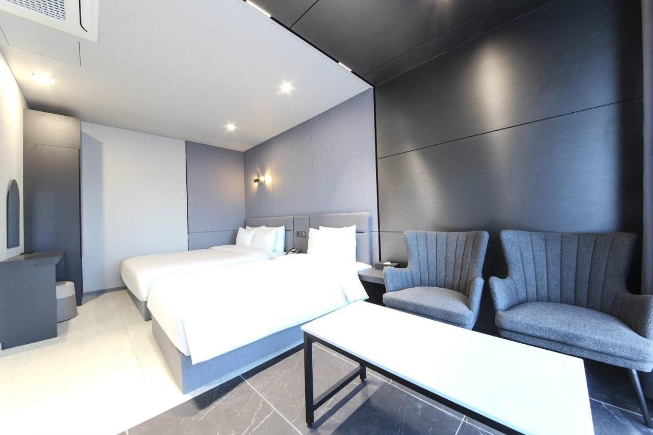 City Hotel The Busan Metro Esterno foto
