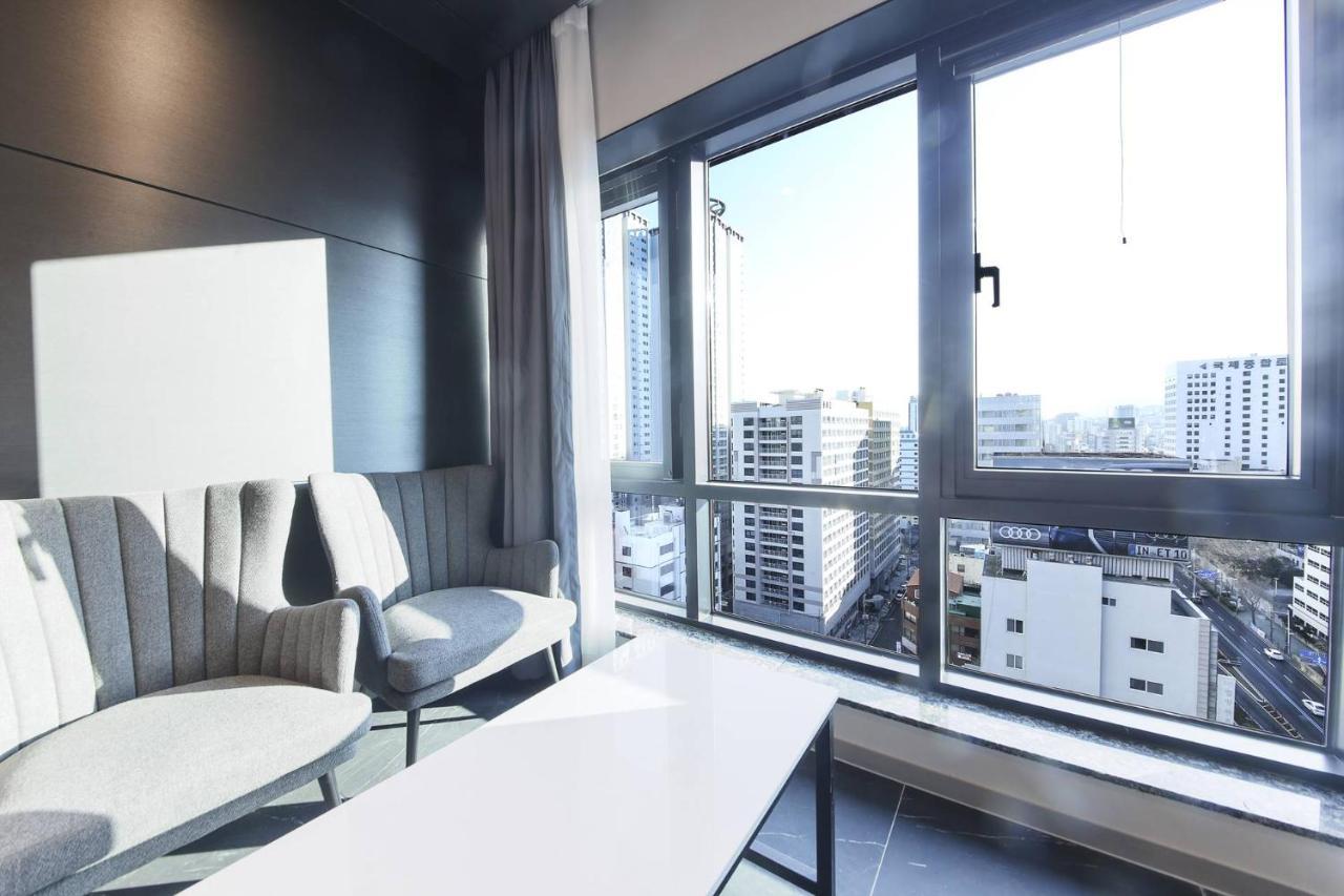 City Hotel The Busan Metro Esterno foto