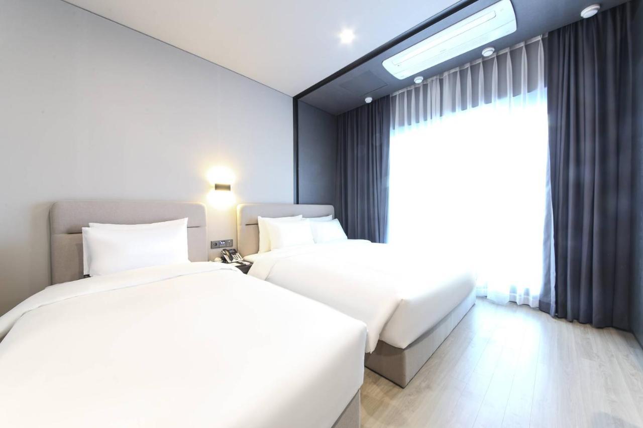 City Hotel The Busan Metro Esterno foto